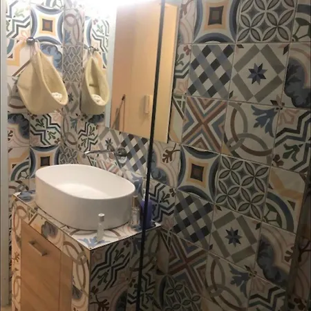 Sea View Maisonette * Loutraki (Corinthia)